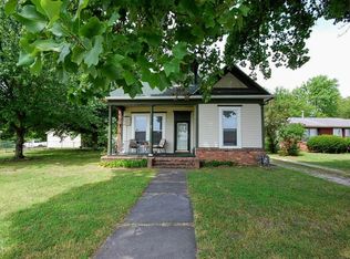 619 N Washington St, Walnut Grove, MO 65770
