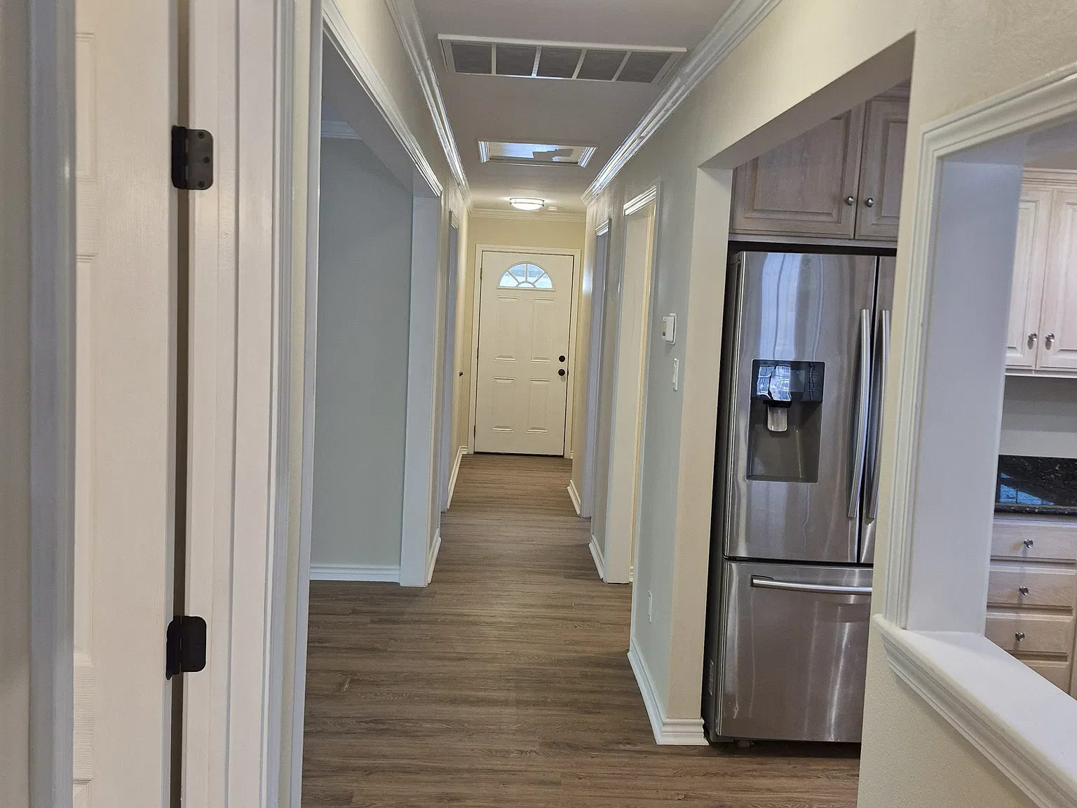 3 bed, 1547 sqft, $1,545 — Photo 3