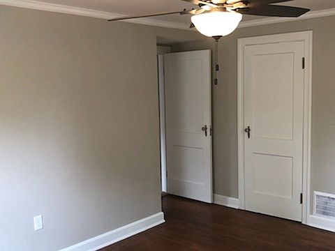 4th image of 333 W North St