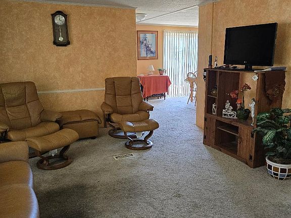 5th image of 341 Woodstream Way