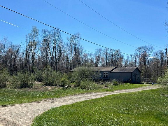 2nd image of 51105 Arkona Rd