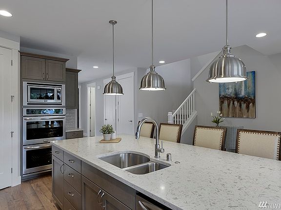 2nd image of 3712 Fox Ct Lot 2