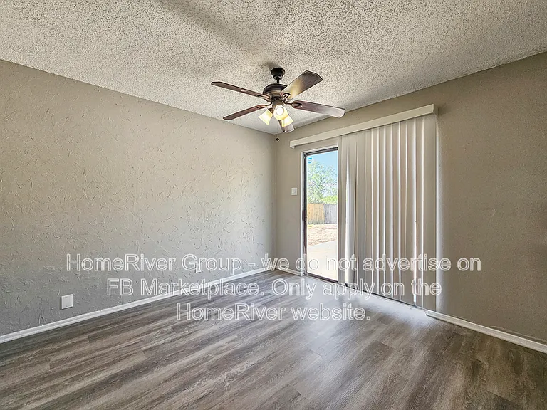 5510 Seahorse Dr — Photo 8