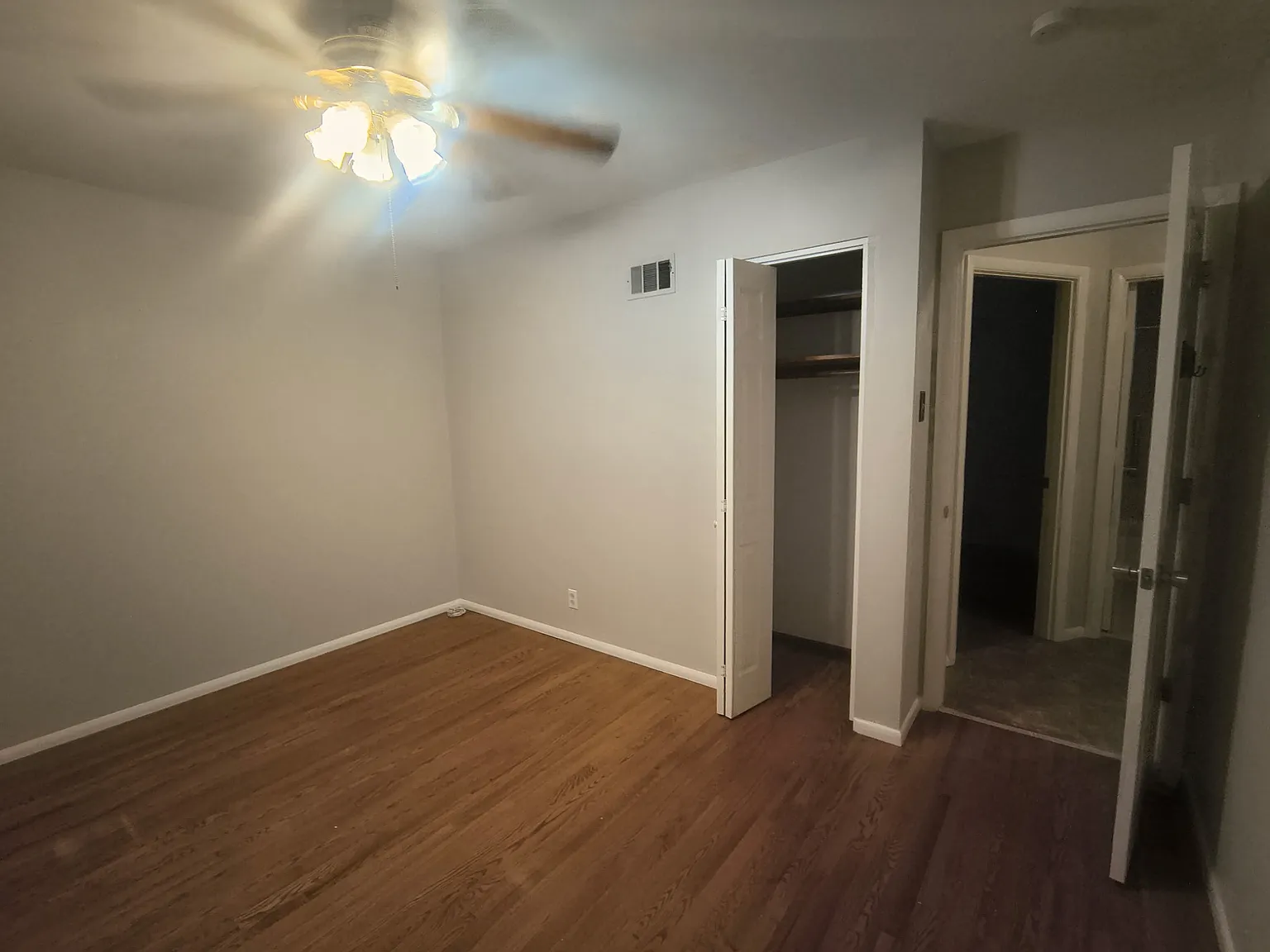 228 Arras Dr — Photo 3