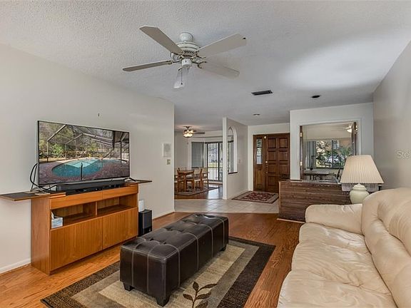 3rd image of 4917 Dewey Rose Ct