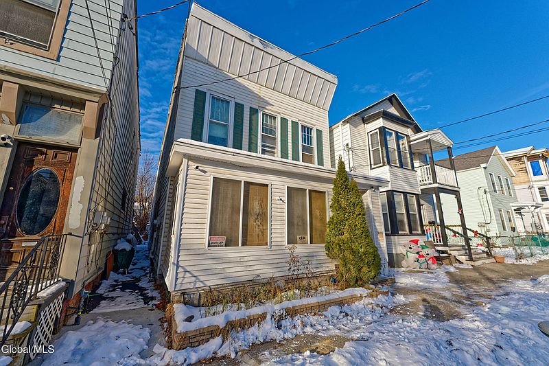 2nd image of 175 Congress Street