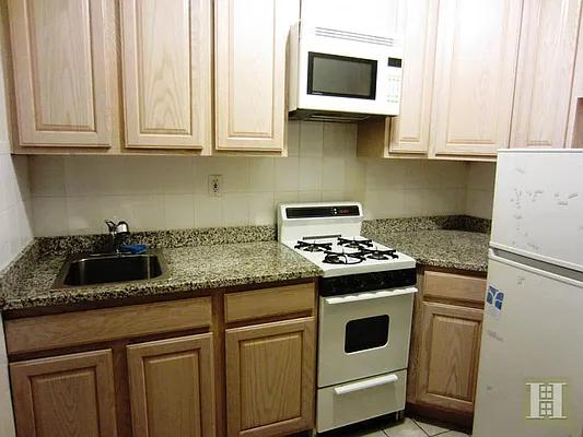 Rented by Halstead Real Estate | media 28