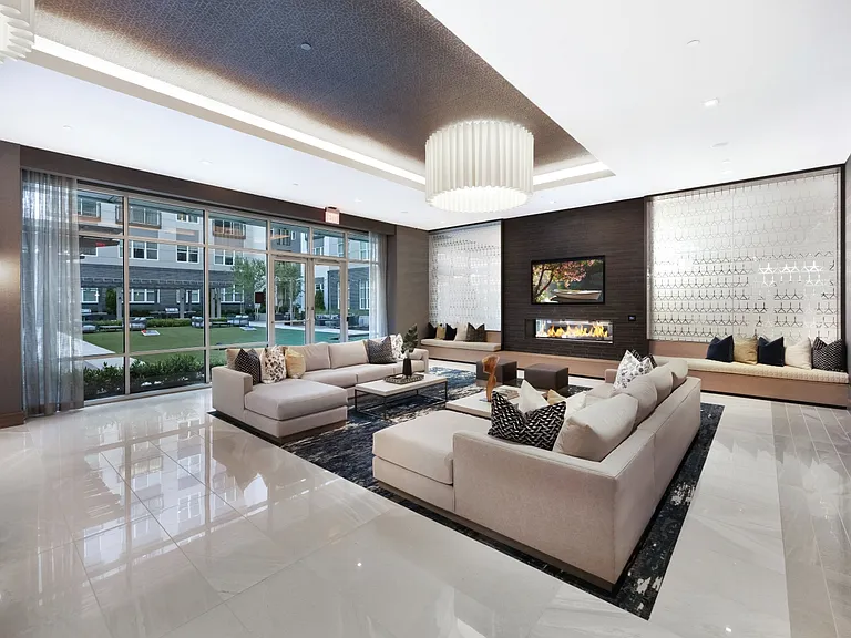 The Jones at Tysons — Photo 26