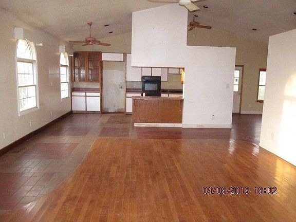 5th image of 352 Lonesome Oak Dr #A