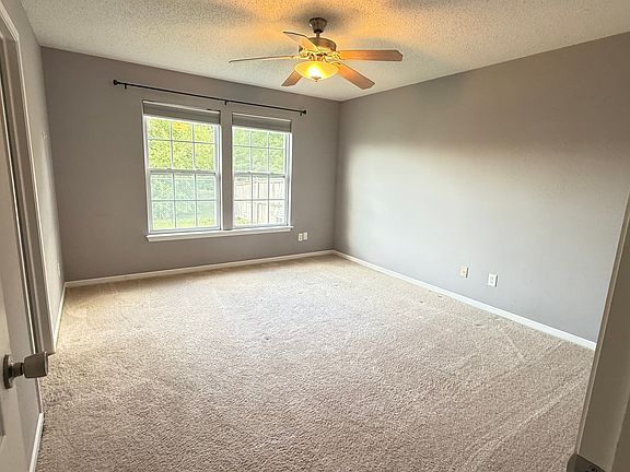 5th image of 9032 Wandflower Dr
