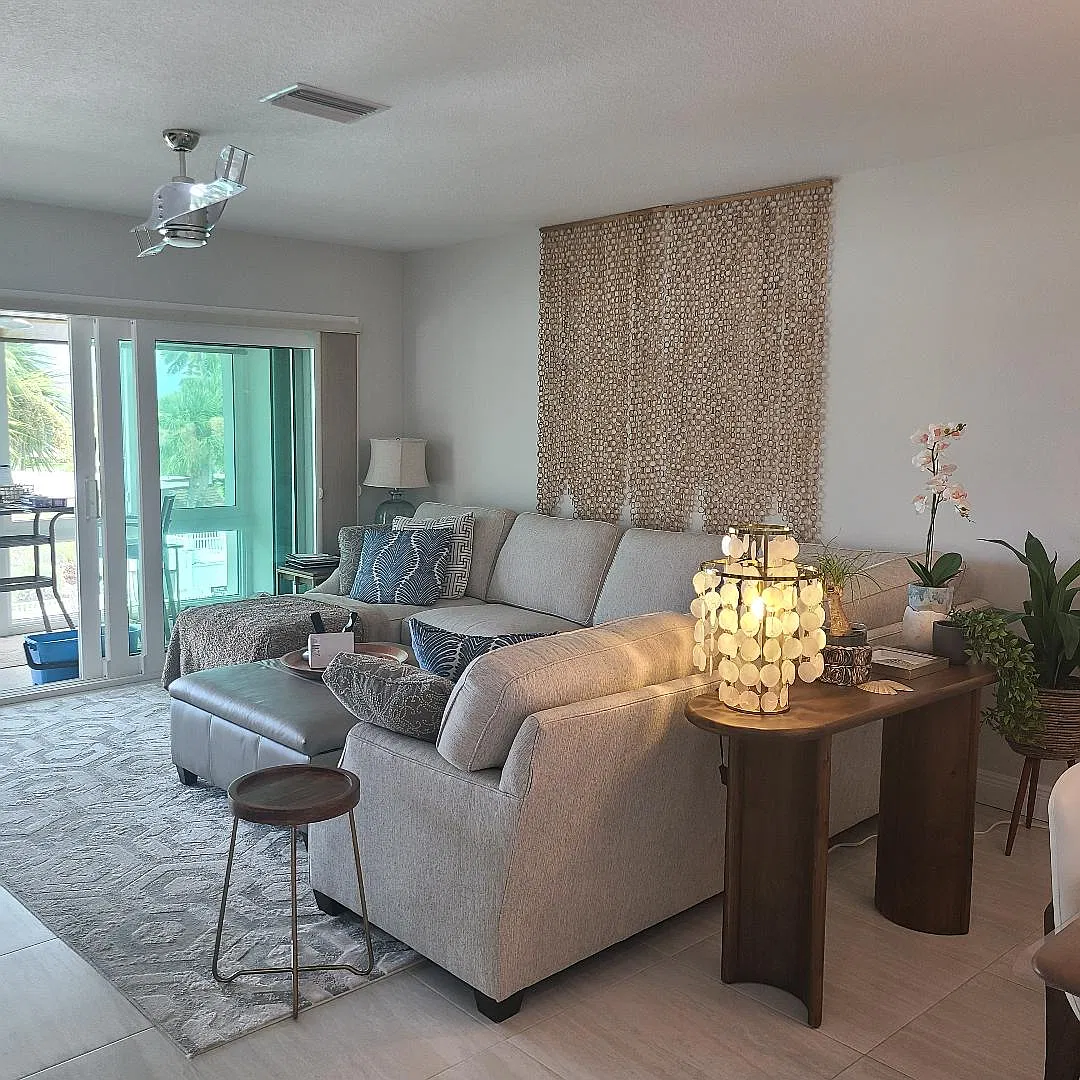 2 bed, 1172 sqft, $5,800 — Photo 1