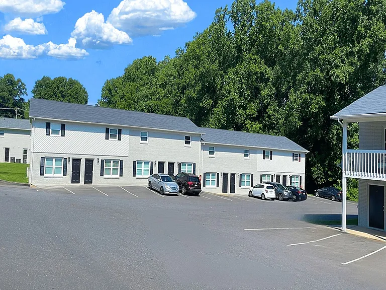 The Groves — Photo 1