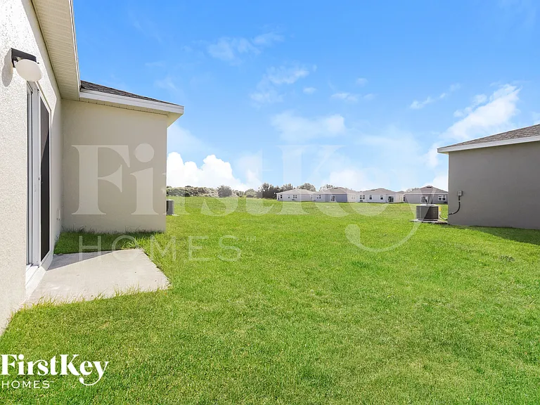 585 Crown Rose Dr — Photo 15