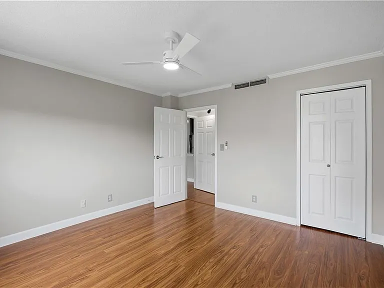 2285 Peachtree Rd NE #604 — Photo 12