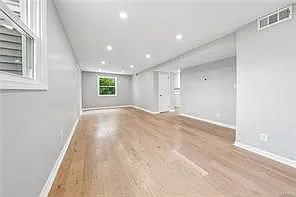 64 Curwood Ct — Photo 5