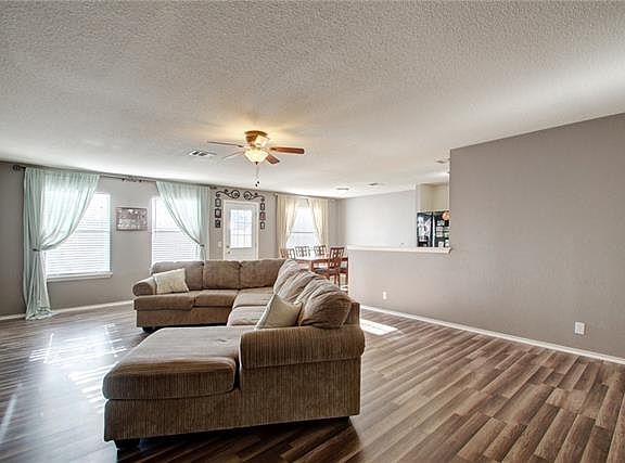 5th image of 408 Ballentine Ct