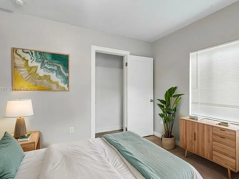 435 NE 69th St #1 — Photo 10