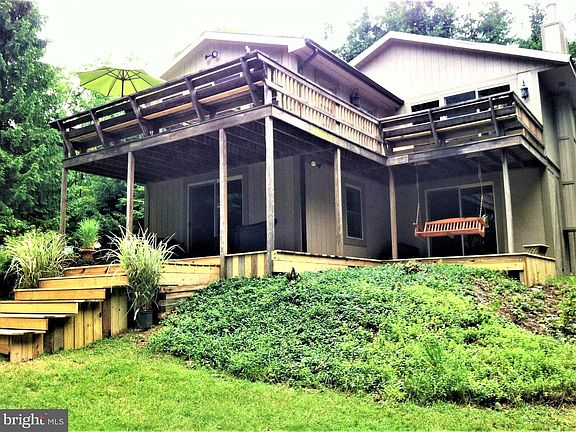 2nd image of 180 Pine Dr