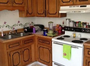 302 S Limestone St APT B, Gaffney, SC 29340