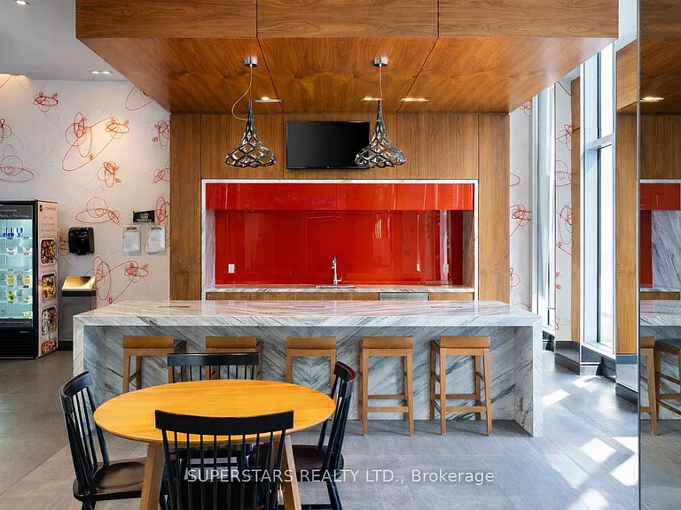 10 York St #4208 — Photo 24