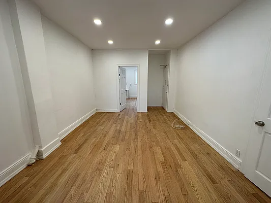 Rented by Orchard Plaza, LLC | media 6