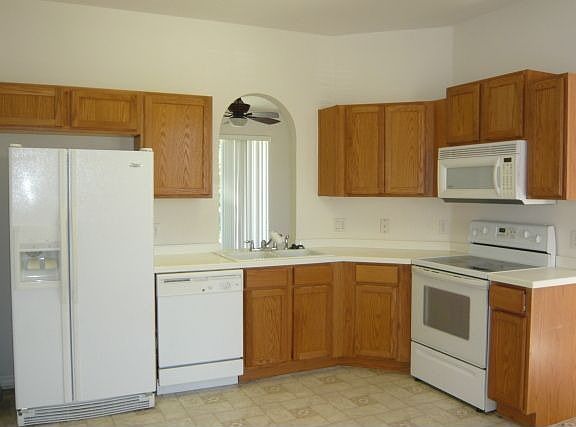 2nd image of 885 11th Dr