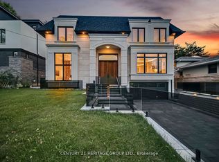 52 Burbank Dr, Toronto, ON M2K1N2