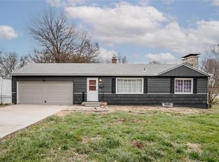 5817 Oxford Ave, Raytown, MO 64133