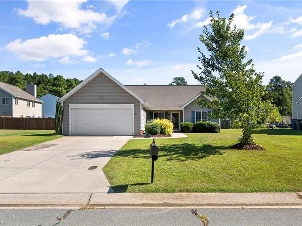 203 Walnut Crossing Dr, Whitsett, NC 27377