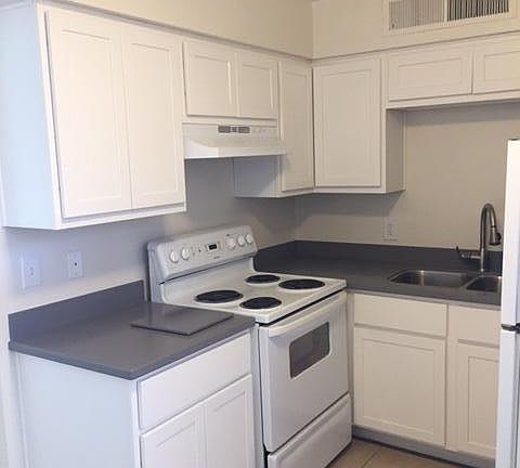 2nd image of 6516 N 17th Ave #2