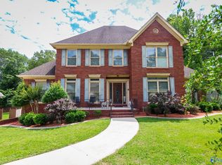 3318 Cedarhurst Dr SW, Decatur, AL 35603