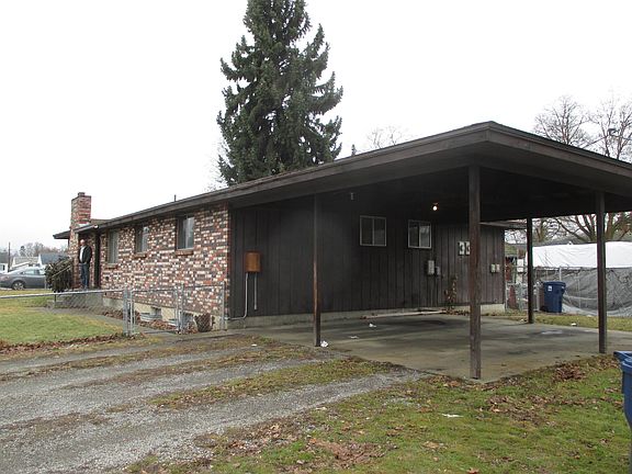 4th image of 557 E Broad Ave