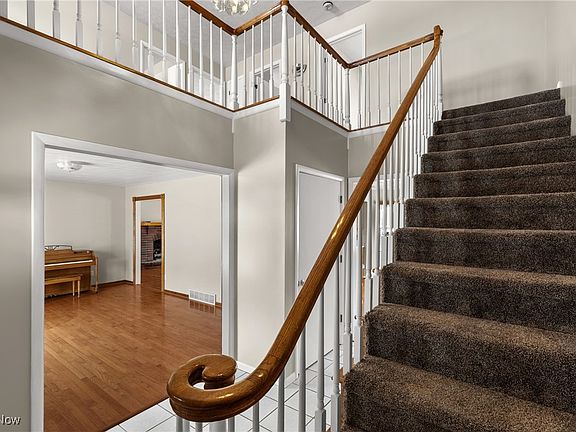 5th image of 45990 Country Lake Dr