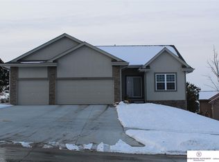 16710 Miami St, Omaha, NE 68116