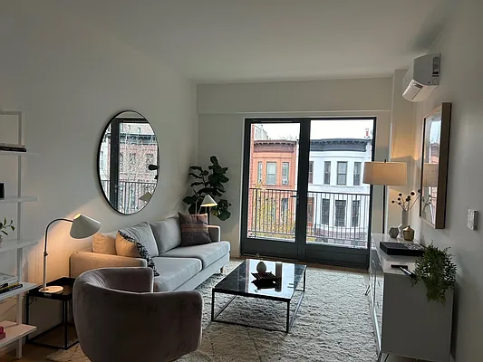 Rented by Triumph Property Group | media 5