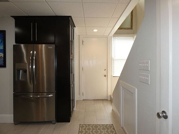 2nd image of 201 Pensacola Beach Rd APT D21
