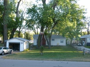 32503 E Lake Park Dr, South Bend, NE 68058