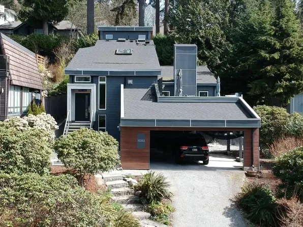 4062 Norwood Ave, North Vancouver, BC V7N 3R3