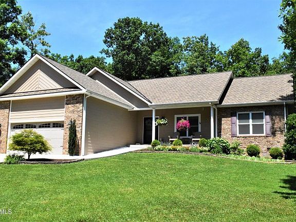 2nd image of 177 Canterbury Dr