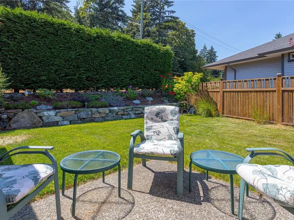 9650 Askew Creek Dr #5, North Cowichan, BC V0R 1K3