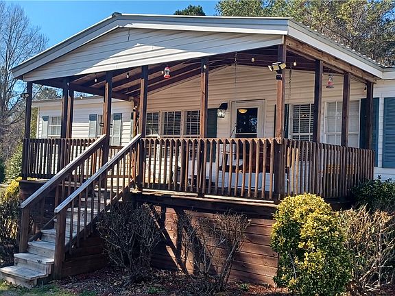 2nd image of 58 Lee Rd