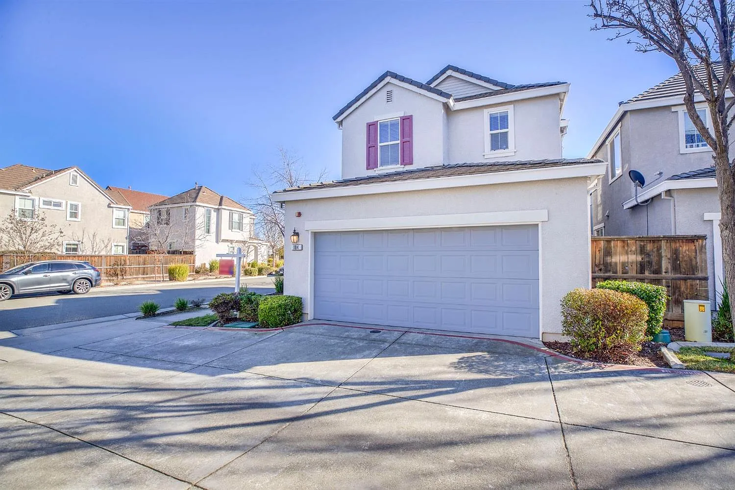 184 Phoenix Cir photo 1