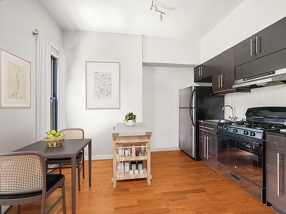 3rd image of 515 W 158th St #3F