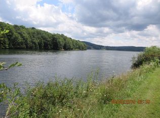 W Alpine Dr, Terra alta, WV 26764