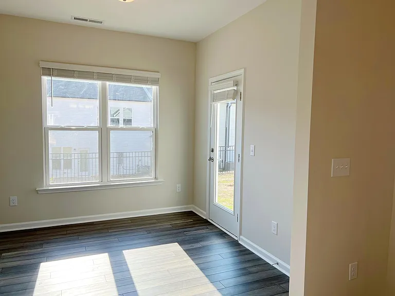 1508 Smoky Mountains St — Photo 8