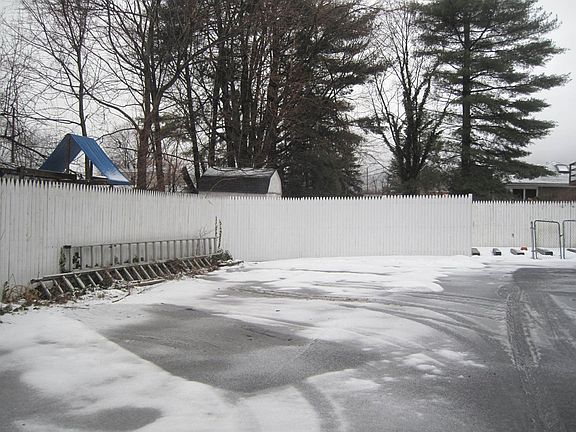 3 Parking Spaces
