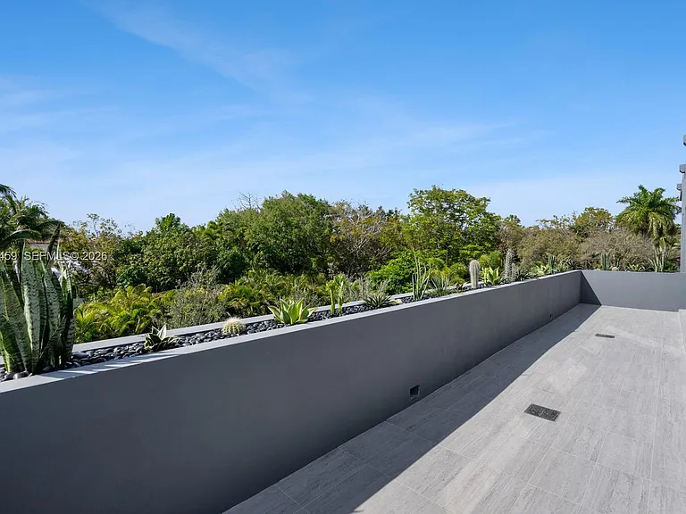 5900 SW 129th Ter — Photo 57