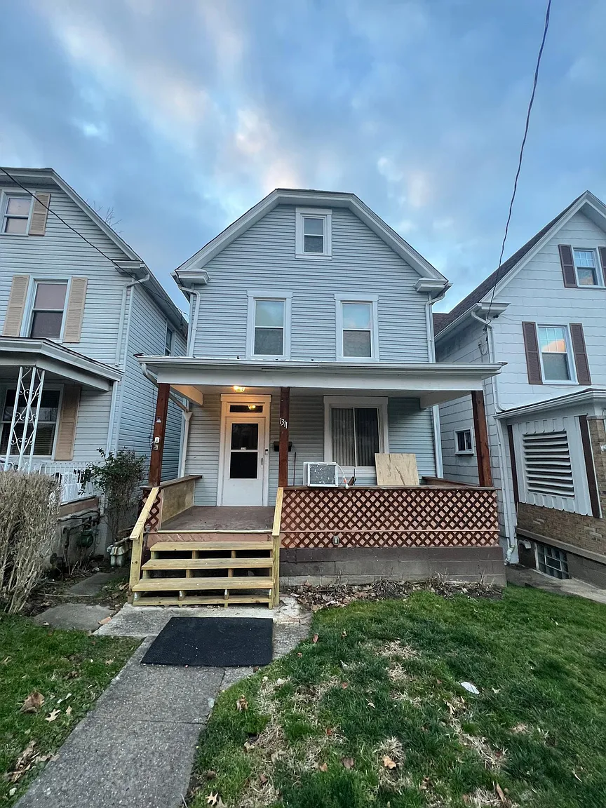 1311 Kenneth Ave photo 1