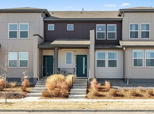 4755 Memphis St #6, Denver, CO 80239