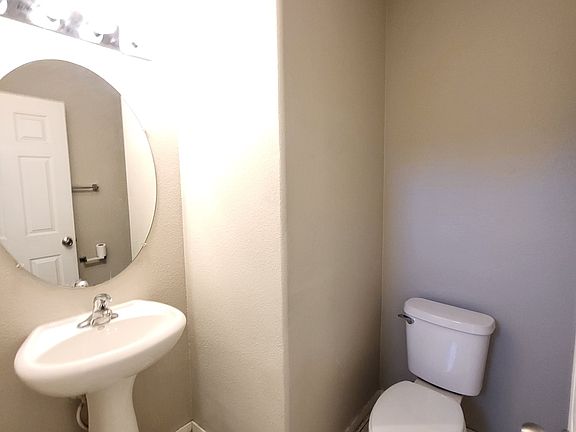 5th image of 9843 Overlook Ridge Ave